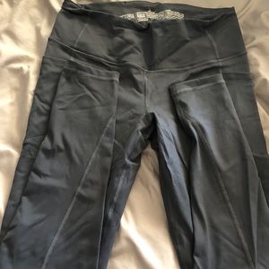 VS Knockout Leggings